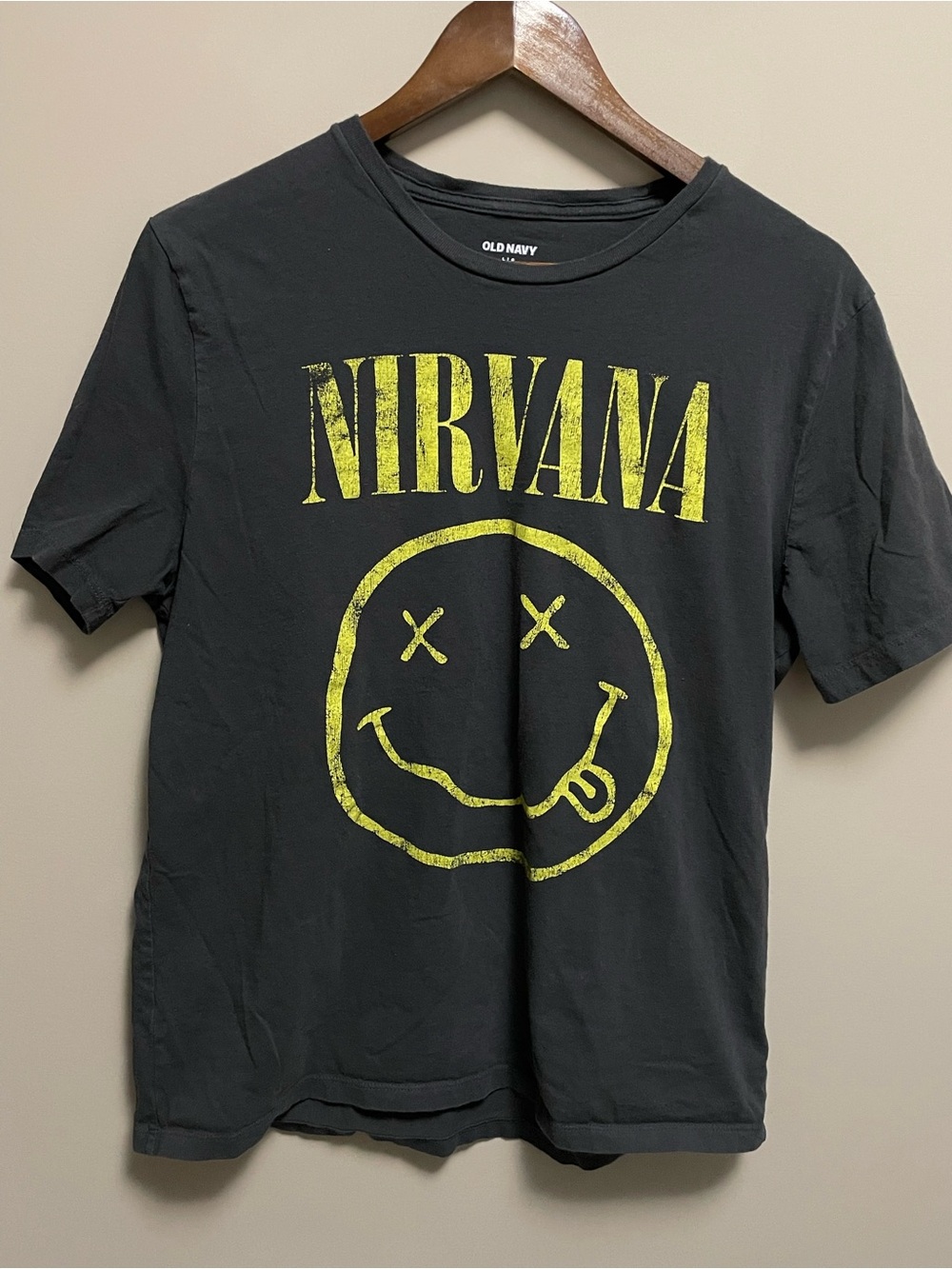 Old Navy Nirvana Graphic Tee Women’s Large